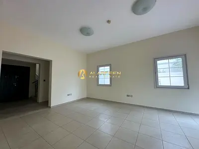 Fully Upgraded | 3Br+Maid | Private garden