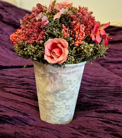 Flower vase