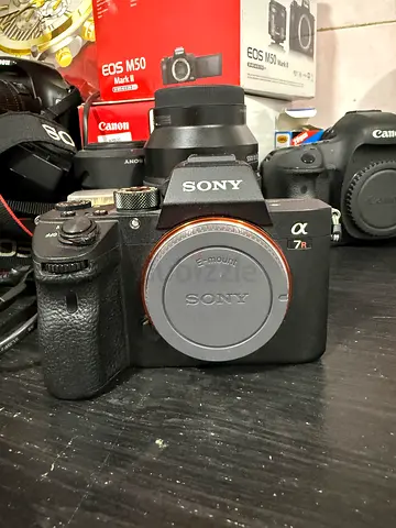 Sony A7Riii body only shutter count 5400 read description
