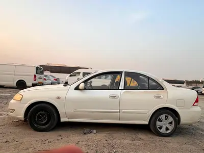 2012 Nissan SUNNY — фото 6