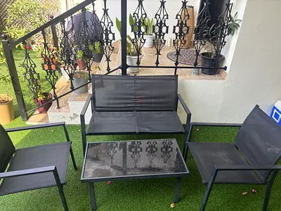 Outdoor sofa set + table