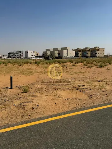 للبيع ارض سكنيه في بساتين الزبير مساحه 4971 قدم موقع مميز بالقرب من المسجد والحديقه تملك حر للعرب