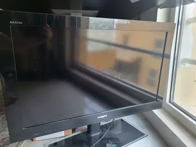 Sony BRAVIA LCD TV