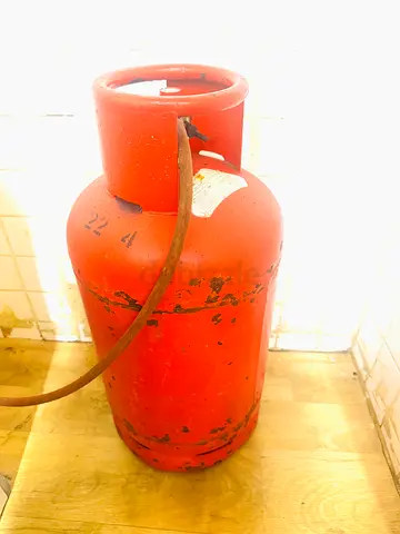 22kg Red LPG Gas Cylinder - Used