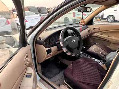 2012 Nissan SUNNY — фото 9