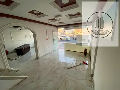 محل تجاري 700 قدم² | شارع الشيخ عمار | عجمان