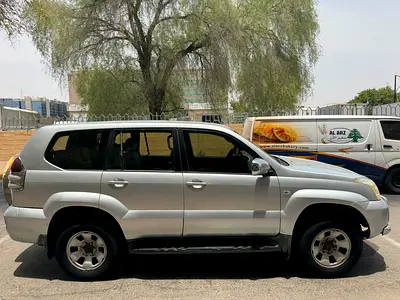 2003 Toyota PRADO photo 3