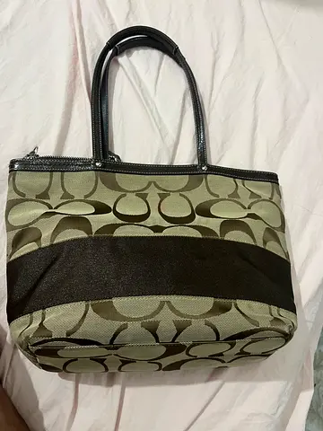 Coach Vintage Bag with wristlet