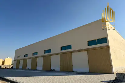 مستودع للإيجار في أم القيوين 100 ك و جاهز للتشغيل