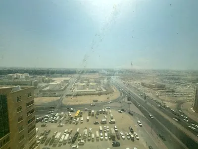 غاز فري | مطبخ منفصل | سهولة الوصول الي الشارقه ودبي | تاور عائلات ممتاز
