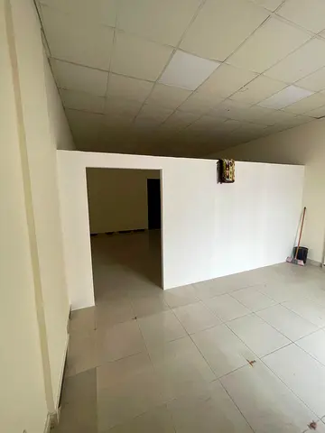 Front Side Shop | Prime Location | France Cluster