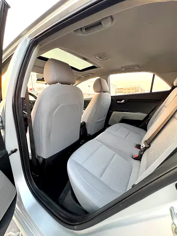 2020 KIA RIO 照片 6