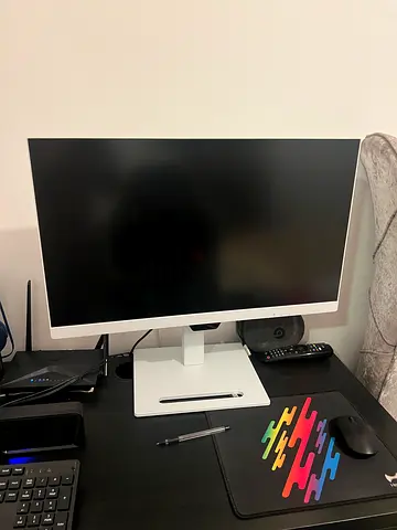 BenQ 27 inch Monitor GW2790QT ( Almost new)
