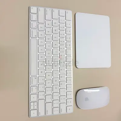 Apple Wireless Keyboard first gen  + Magic Mouse thunderbolt  & Magic Trackpad thu  - Good Condition