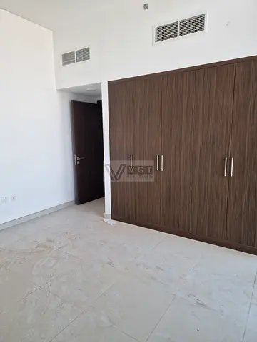 FREEHOLD | COMFORT AND SECURITY | PREMIUM FINISHES |
