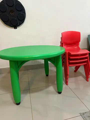 Children's Table with Stackable Chairs - Green Table + Red Chairs