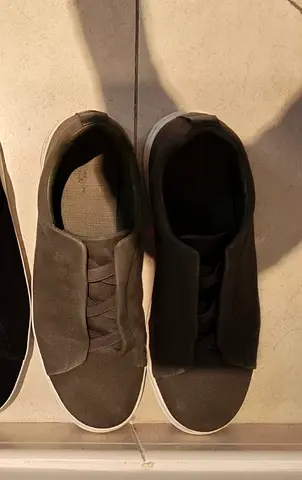 Tahari shoes