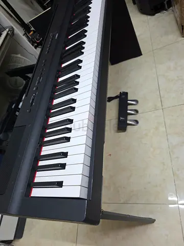 DIGITAL PIANO P-125a