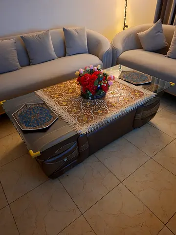 Elegant Coffee Table (Brown)