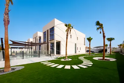 √CORNER 1548sqm Plot | Pool | Landscaped Garden√