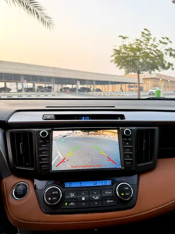 2018 Toyota RAV 4 — фото 12