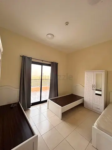 Executive Bedspace Available for Ladies near SIT Tower