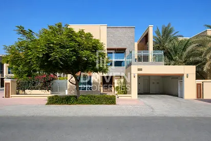Vacant and Spacious Plot | Well Maintained