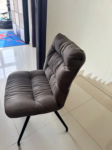 Comfortable Grey Upholstered Accent Chair with Metal Legs