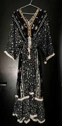 Women´s Jewelled Kaftan Dress
