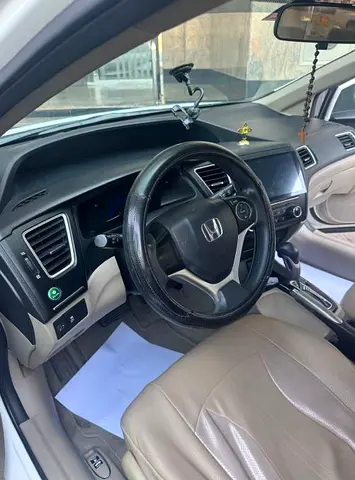 Honda Civic VTi 2014 - Negotiable price - Urgent Sale -