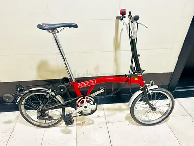 For Sale: Brompton Neo 3 speed – A Timeless Urban Folding Bike