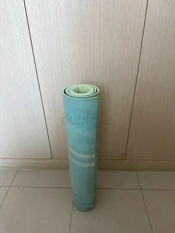 LULULEMLN Lightweight yoga mat – BIG, thick, good condition
