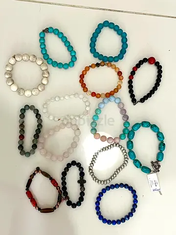 All for 100 AED Mixed beaded bracelets lot — semi-precious and costume jewelry (15 pieces)