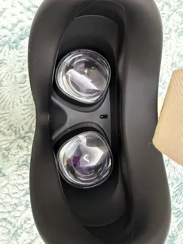 Used VR Headset (front-facing lenses) - Good working condition