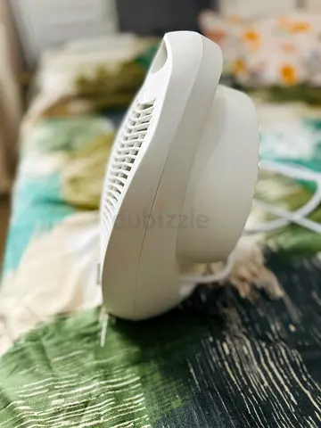 Compact white portable fan/heater - used, good condition