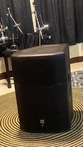 Used JBL Active/powered PA Speaker ( Good Working Condition) PRX615M