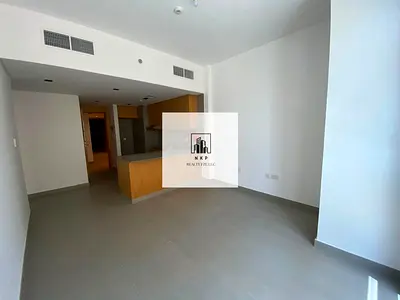 Specious luxury apartment for rent