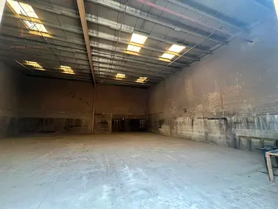 Industrial warehouses for annual rent in Al Jurf Industrial AreaAjmanA prime location with easy access to the Dubai and Sharjah exits.
