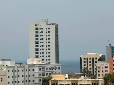 🏡 The most beautiful apartments for monthly rent in Ajman Corniche: 1 bedroom, living room, 2 bathrooms, with balcony, unfurnished 🏡