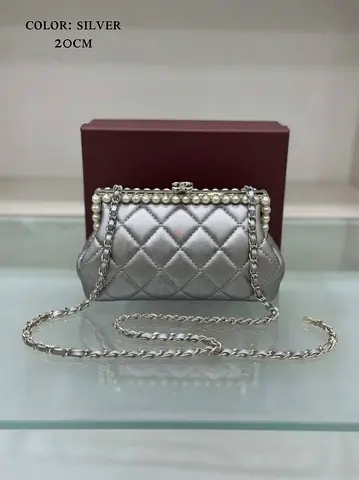 Chanel Silver quilted chain-strap mini handbag - 20cm