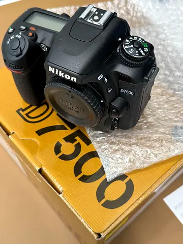 Nikon D7500 Body, Brand new
