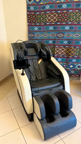 JC Buckman TMC130 Full Body Massage Chair – Excellent Condition