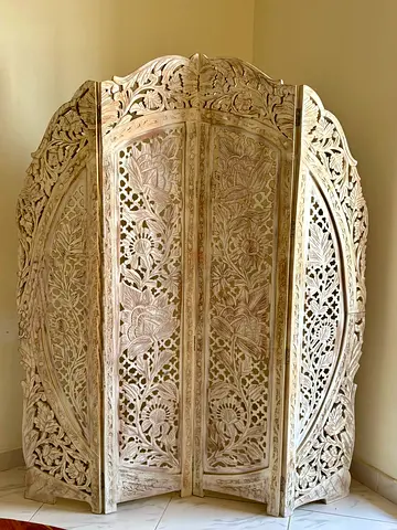 Shabby chic marina home divider