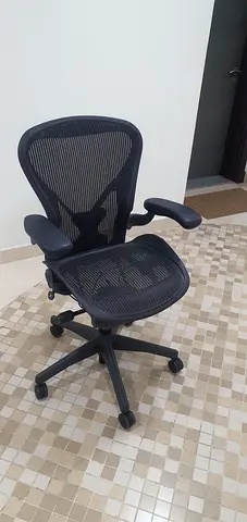 Herman Miller Areon Classic Chairs For Selling