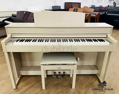 Yamaha Clavinova CLP575 Off white color With Matching bench. Cash On Delivery with warranty.