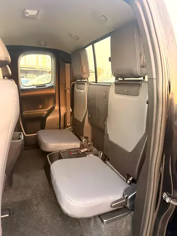 صورة 17 لـ 2020 Toyota TACOMA