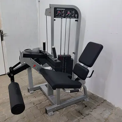 Hammer Strength Leg Extension and Seated Leg Curl Machine