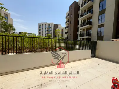 اكبر مساحة غرفة وصالة مع تراس باطلالة مفتوحة و باركين مجانا و جيم ومسبح مجانا و غرفة ملابس و الغرفة ماستر