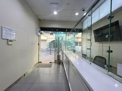 ROAD FACING | HIGH FOOT TRAFFIC | READY TO USE | ANY BUSINESS ARE WELCOME
