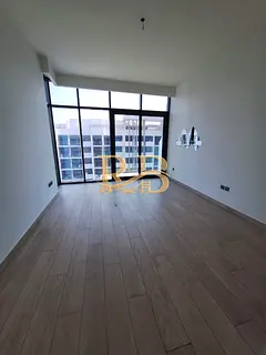 HUGE STUDIO | UNFURNISHED | POOL VIEW | HIGH FLOOR